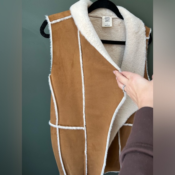 NWOT GOOD HART Matilda Jane Greenville Womens faux fur/suede cardigan vest Large - Picture 3 of 9